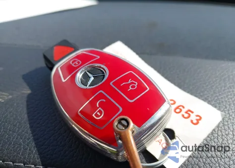 2015 Mercedes-Benz S 550 4Matic z USA, uszkodzony, nr VIN WDDUG8FB2FA201895